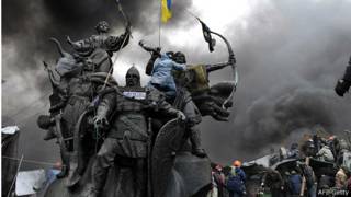 Памятник основателям Киева на МАйдане