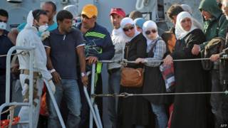 Refugiados libios llegan a Italia