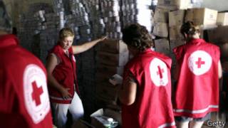 Miembros de la Cruz Roja ucraniana