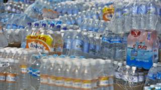Agua embotellada en México