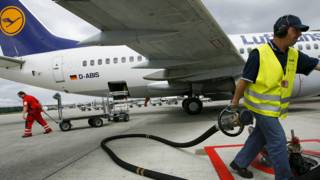 Reabastecimiento de un avion