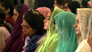 নারী অধিকার রক্ষা নিয়ে পাকিস্তানে তীব্র বিতর্ক রয়েছে।