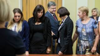 Звільнення заручників залежить від Росії - Порошенко