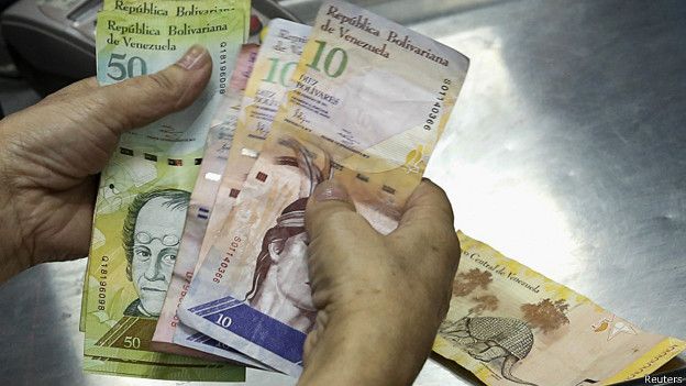 Bolívares de diferente denominación