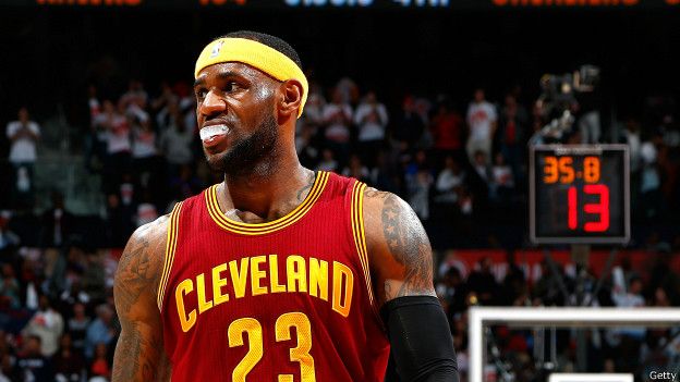 El problema no es sólo de los jugadores de fútbol. LeBron James