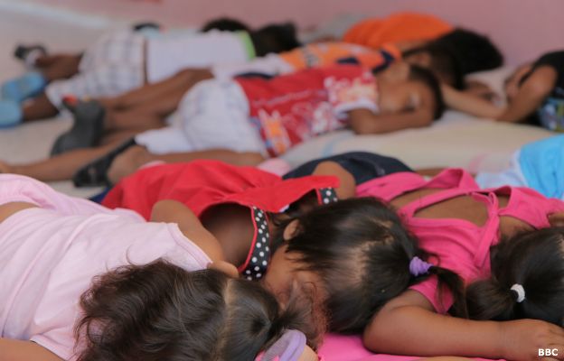 Niños durmiendo en Centro de Desarrollo Infantil de Siapana