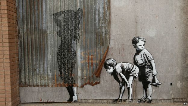 dismaland, graffitti niños