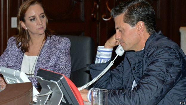 Claudia Ruiz Massieu, canciller de México, y el presidente Enrique Peña Nieto
