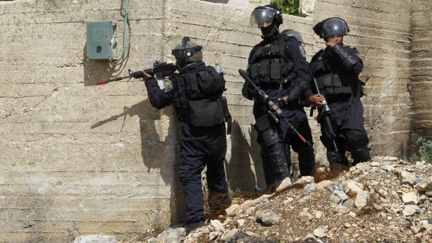 Fuerzas de seguridad israelìes en Cisjordania.