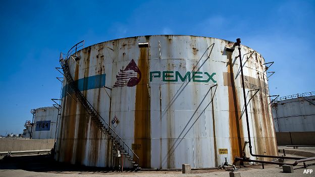 Tanque de almacenamiento de Pemex