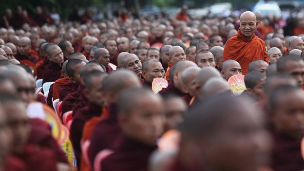 Monjes budistas
