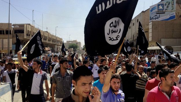 Adeptos de Estado Islámico en Mosul