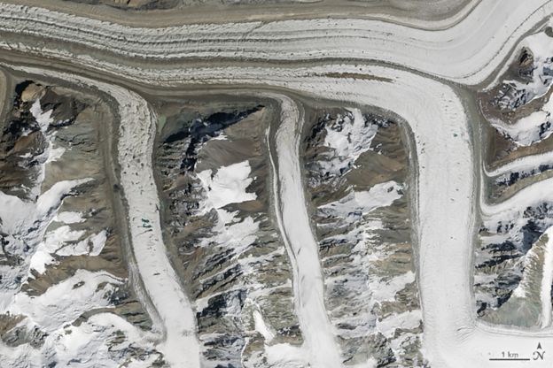 Glaciares de las montañas Tian Shan, en Kirguistán. Foto: NASA