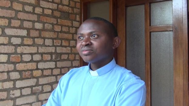 Lucien, el secretario del obispo de Kabale.