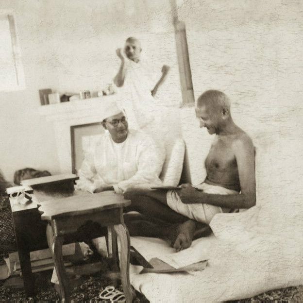160111153743_mahathma_gandhi_624x624_bbc_nocredit.jpg