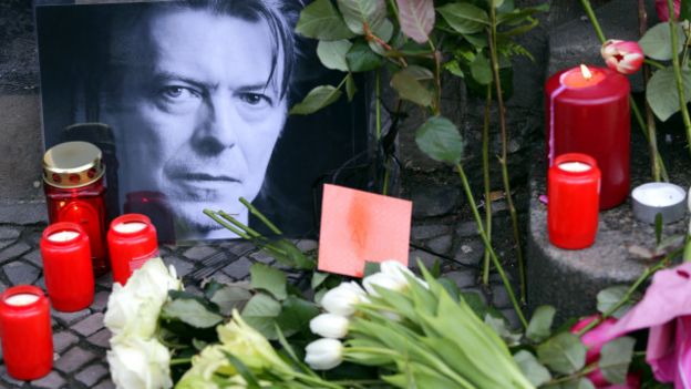 Los homenajes a Bowie se realizaron en varias ciudades