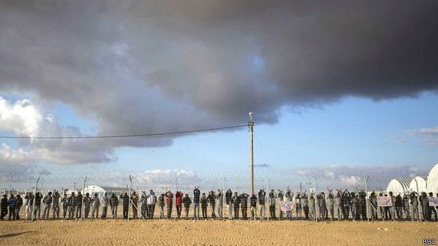 Inmigrantes en Holot