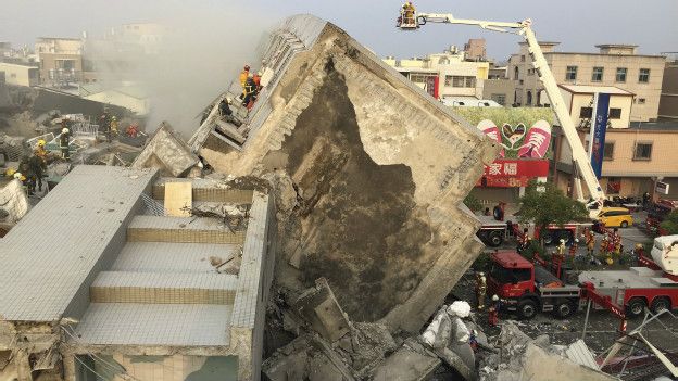 Un edificio colapsado