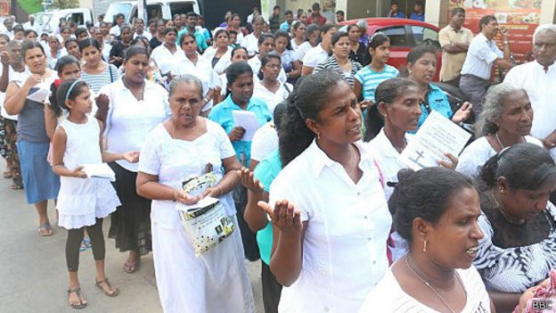160322165054_lanka_portcity_protest_512x288_bbc.jpg