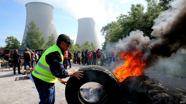 Protesta en una central nuclear de Francia
