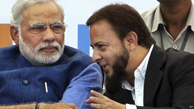 नरेंद्र मोदी के साथ ज़फर सरेशवाला