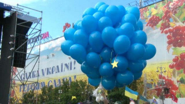 На Майдані святкували асоціацію з ЄС