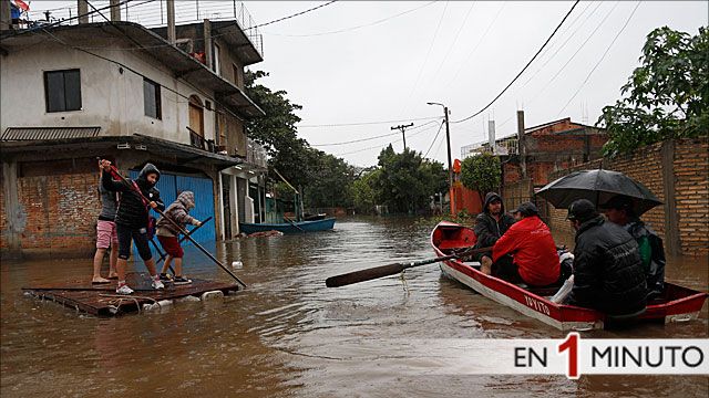 Barrio de Asunción asolado por las inundaciones