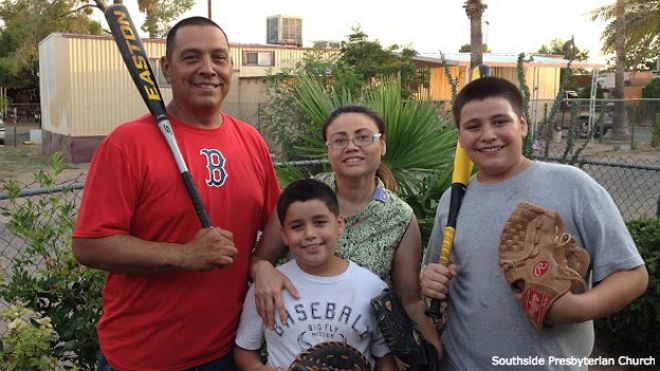 Rosa Robles y su familia