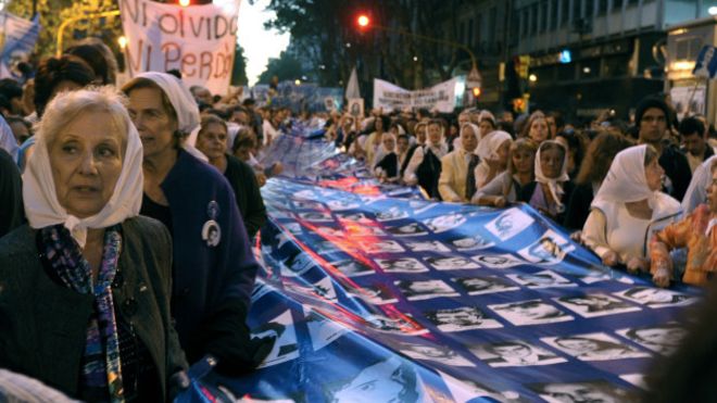 Abuelas de Plaza de Mayo