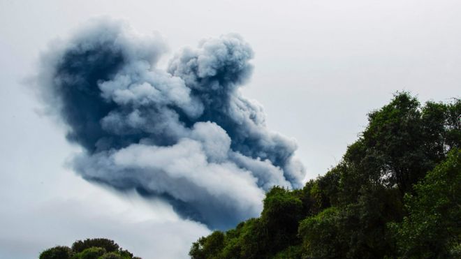 El Turrialba está situado a 3340 metros sobre el nivel mar y es el segundo volcán más alto de Costa Rica, después del Irazú.